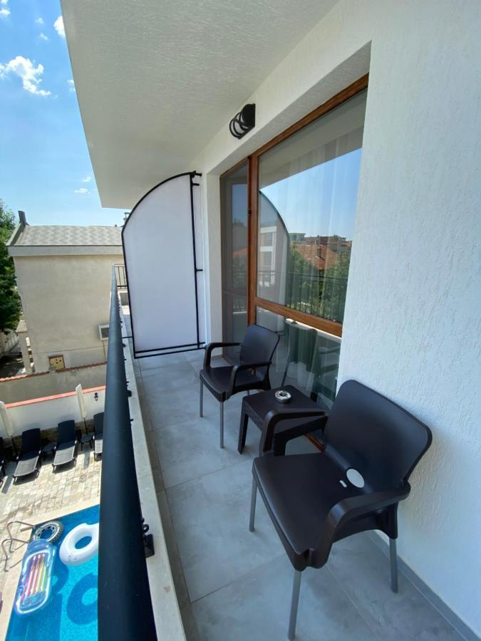 Villa Aqua Family Hotel Burgas Exterior photo